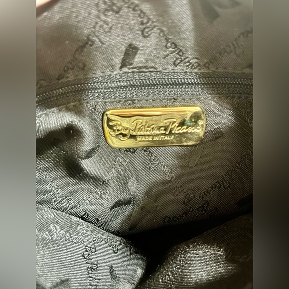 Paloma Picasso Elegant Black Shoulder Bag with Gold Accents - Picture 7 of 11